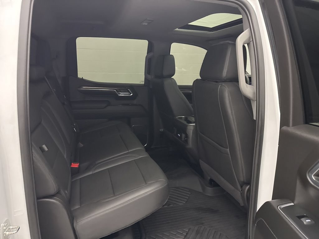 Used 2024 Chevrolet Silverado 1500 LT Trail Boss w/ Convenience Package II AWD/4WD image 46