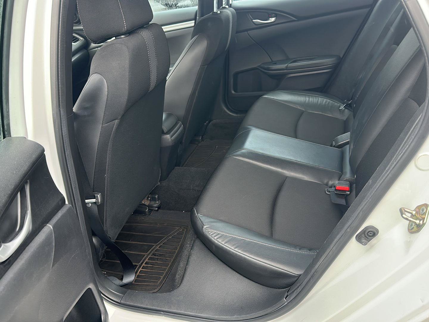 Used 2019 Honda Civic Sport image 9