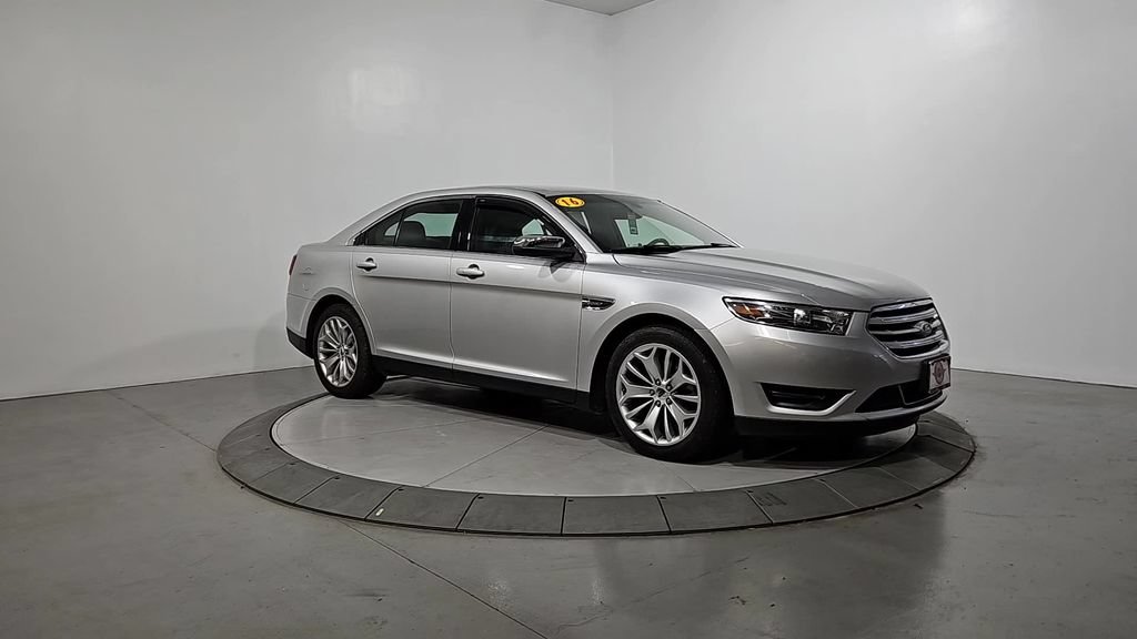 Used 2016 Ford Taurus Limited FWD image 8