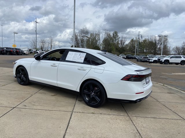 Used 2023 Honda Accord Sport image 7