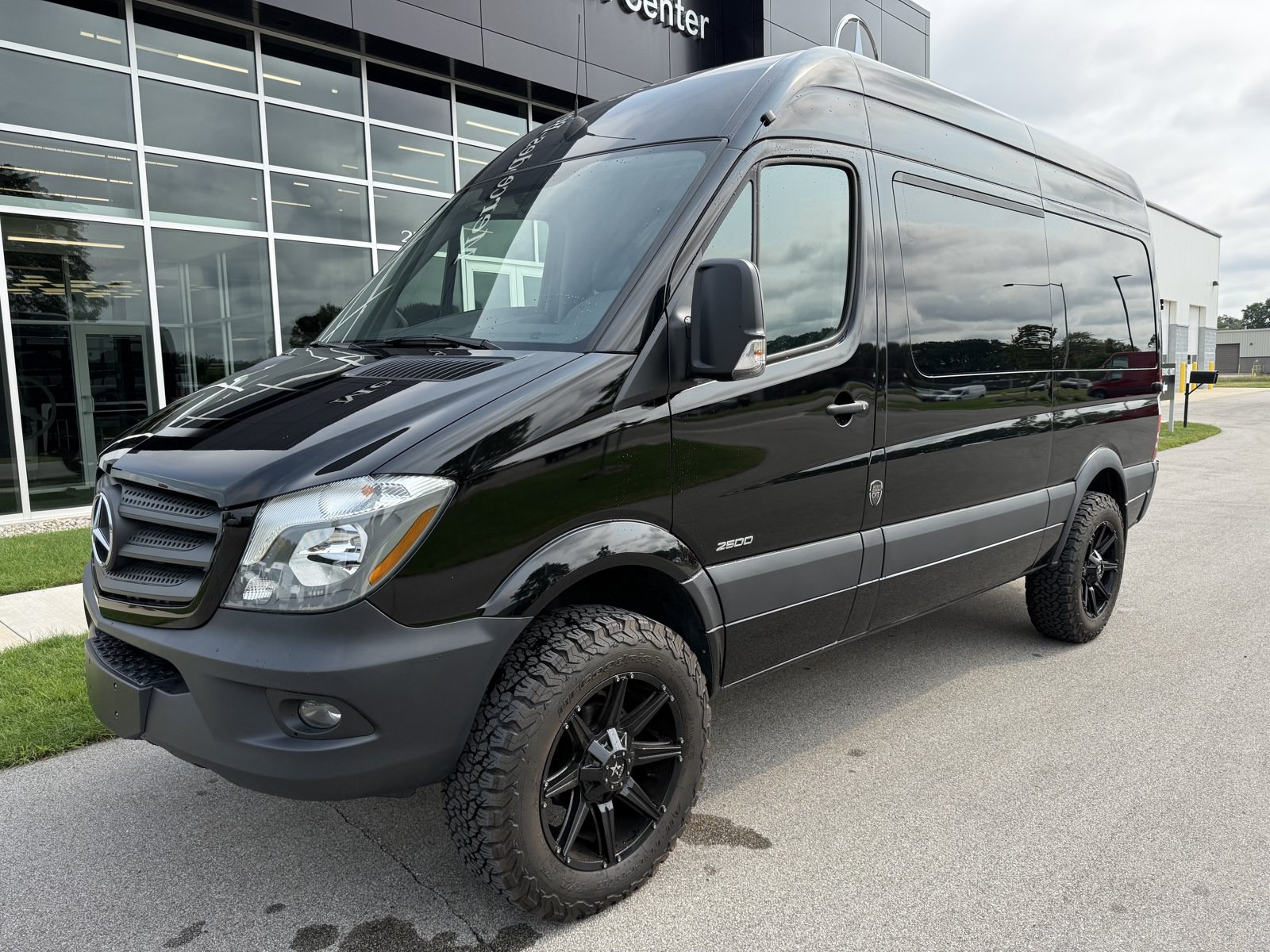 Used 2016 Freightliner Sprinter 2500 AWD/4WD image 23