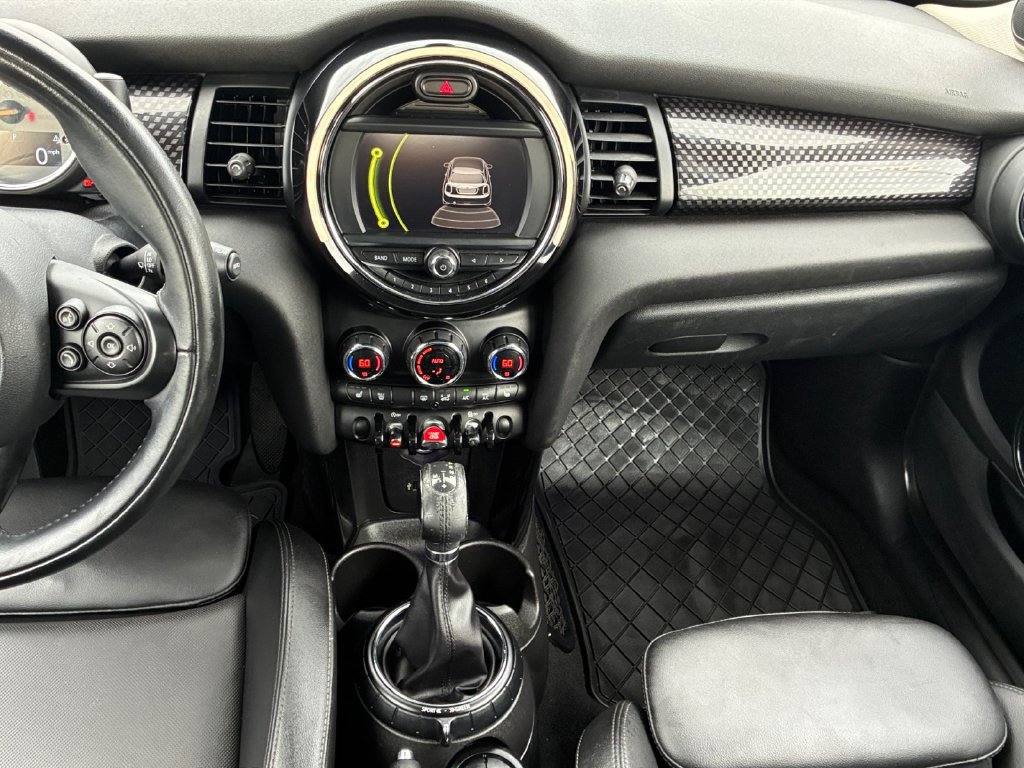 Used 2017 MINI Cooper S FWD image 3