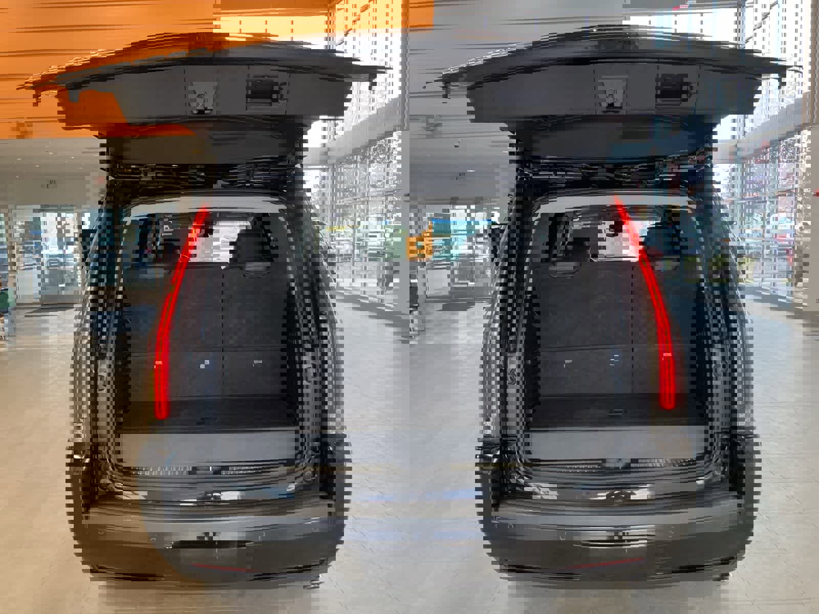 Used 2017 Cadillac Escalade Premium Luxury image 32