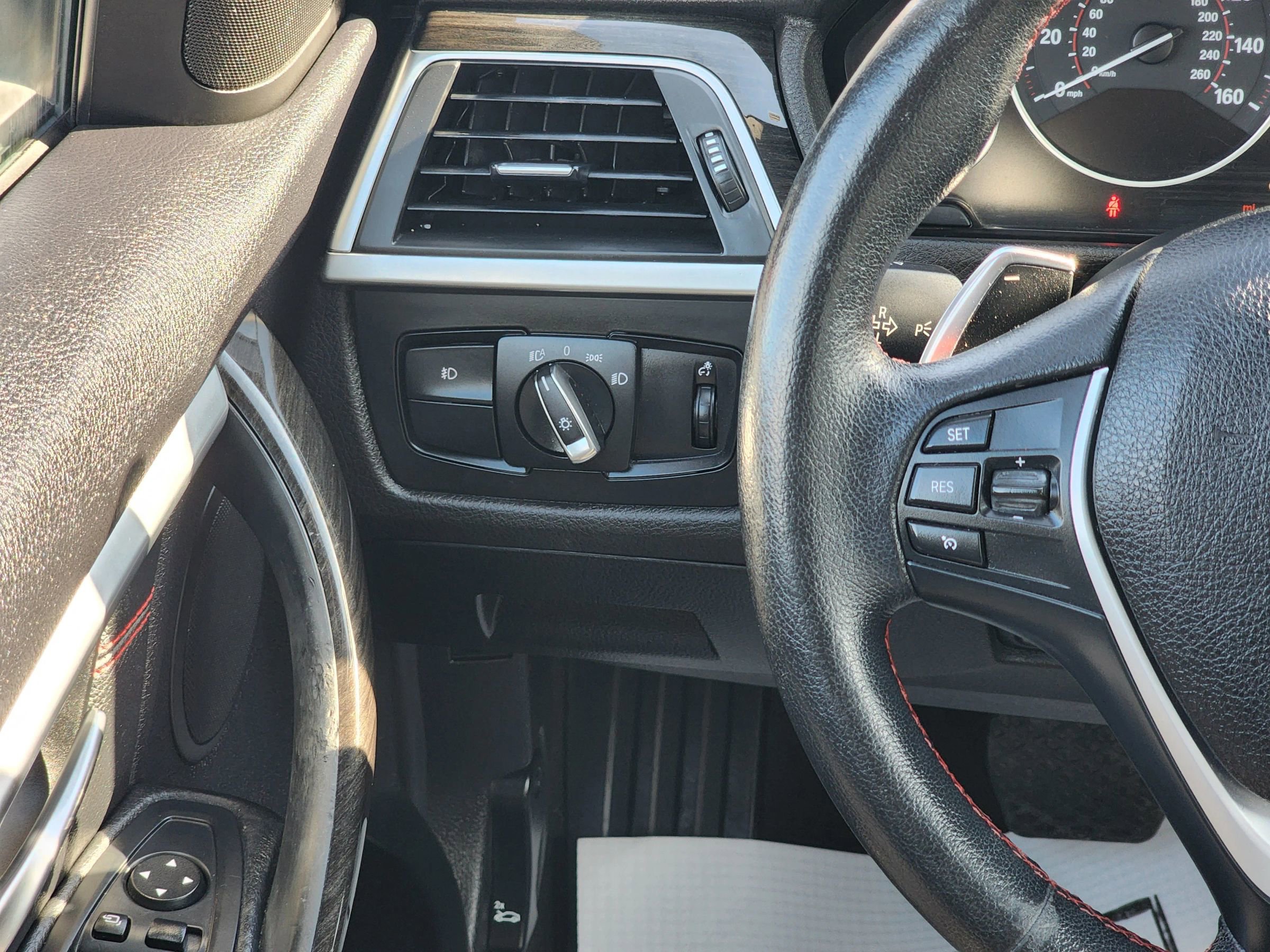 Used 2016 BMW 328i xDrive Sedan image 11