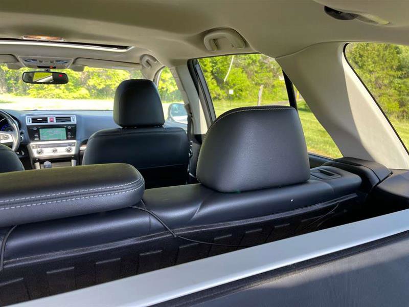 Used 2016 Subaru Outback 3.6R Limited AWD/4WD image 34