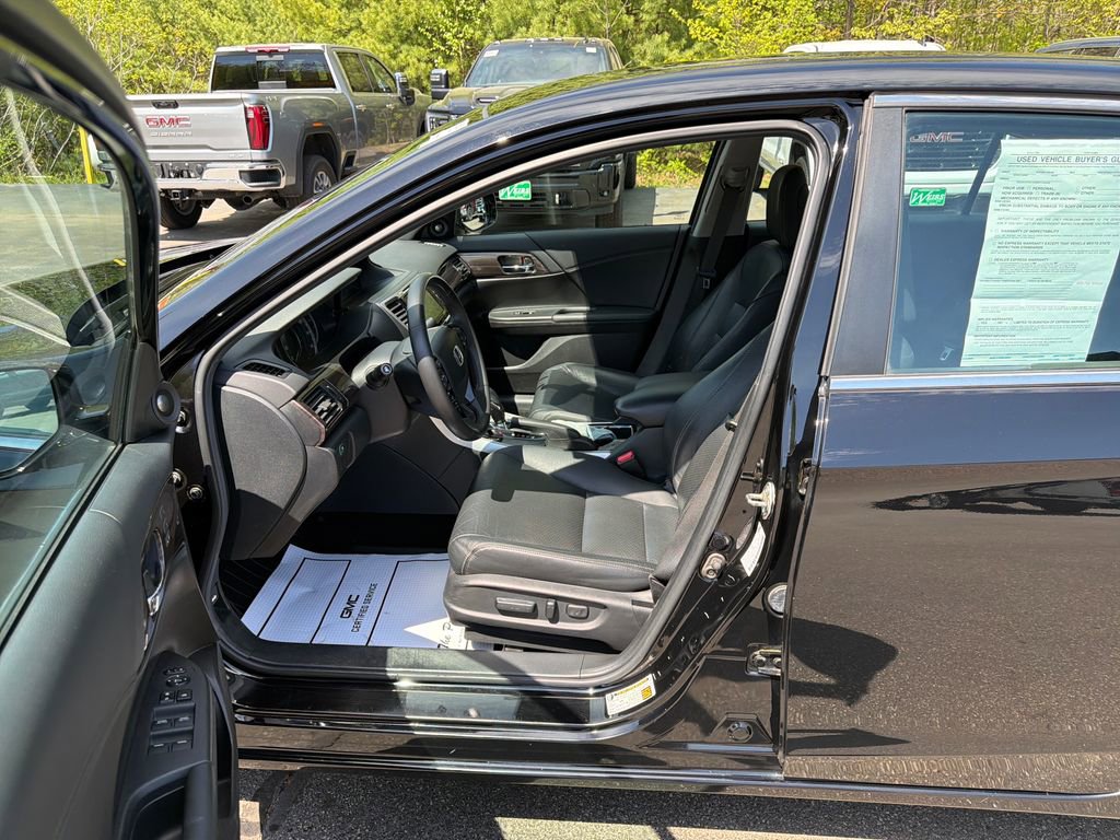 Used 2016 Honda Accord EX-L image 10