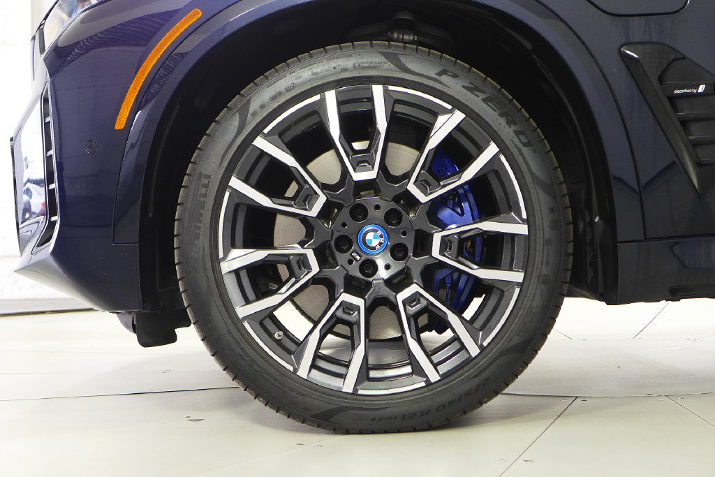 Certified 2024 BMW X5 xDrive50e w/ M Sport Package AWD/4WD image 5