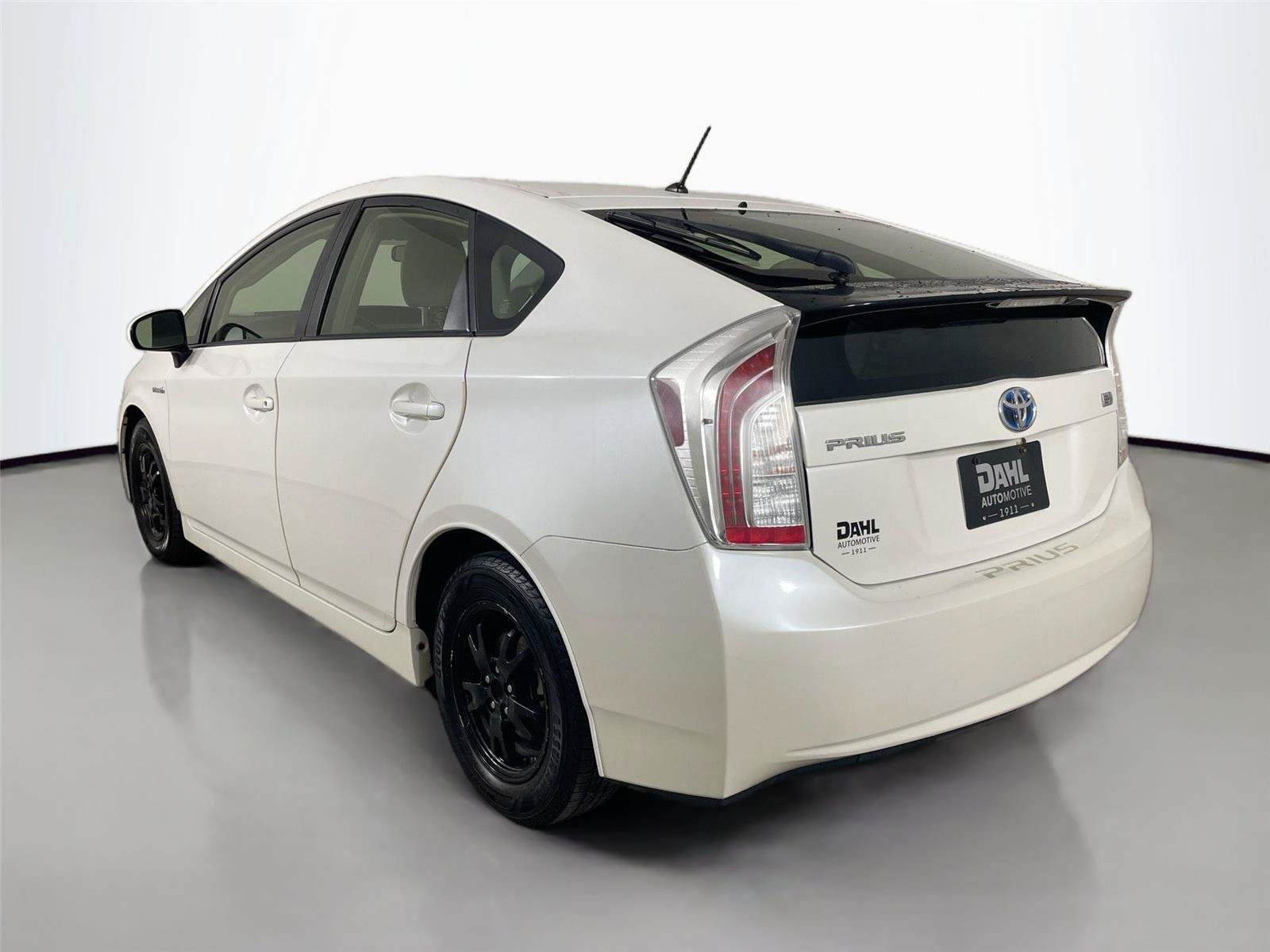 Used 2012 Toyota Prius Two FWD image 9
