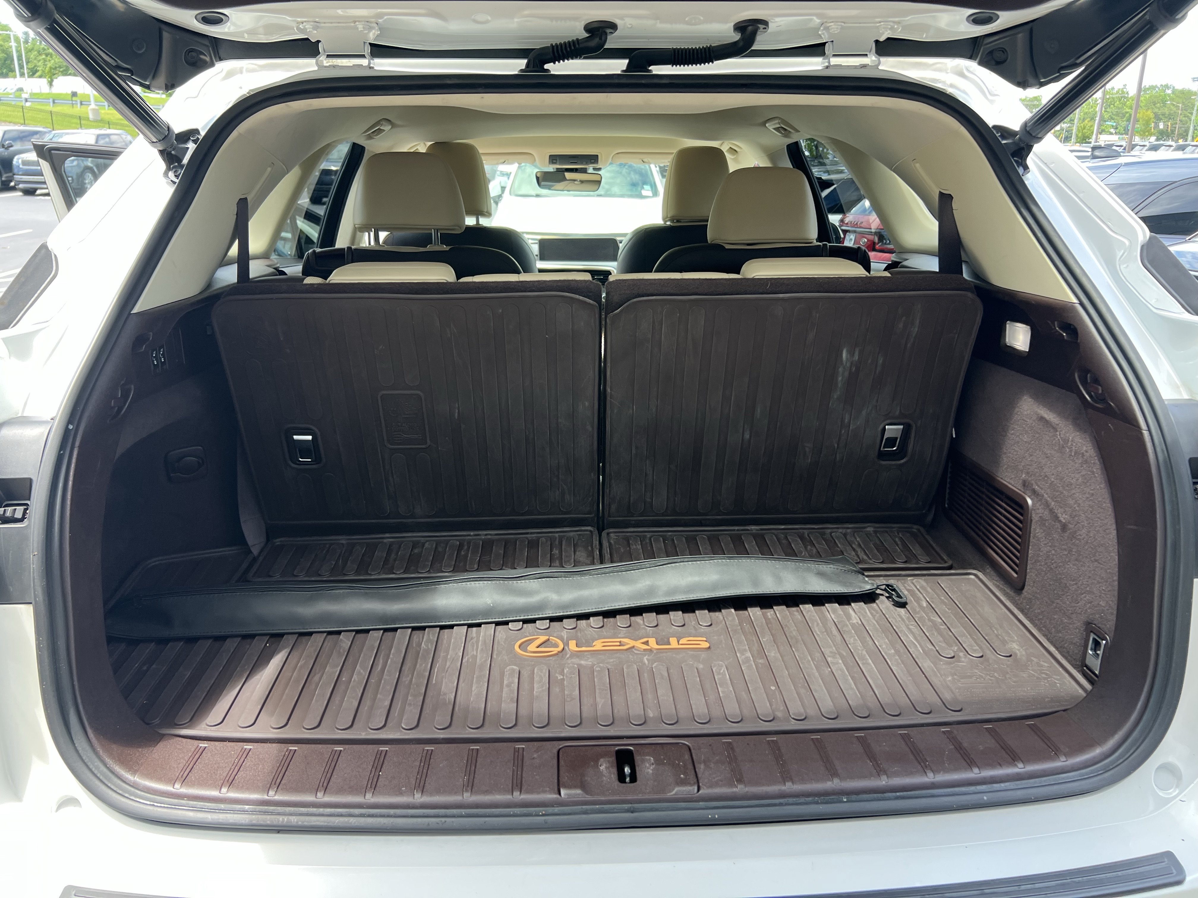 Used 2019 Lexus RX 350L AWD image 37