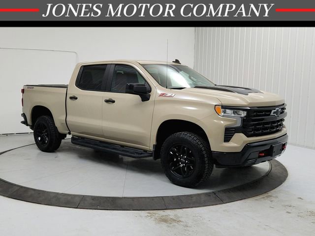 Used 2023 Chevrolet Silverado 1500 LT Trail Boss w/ Protection Package AWD/4WD image 1