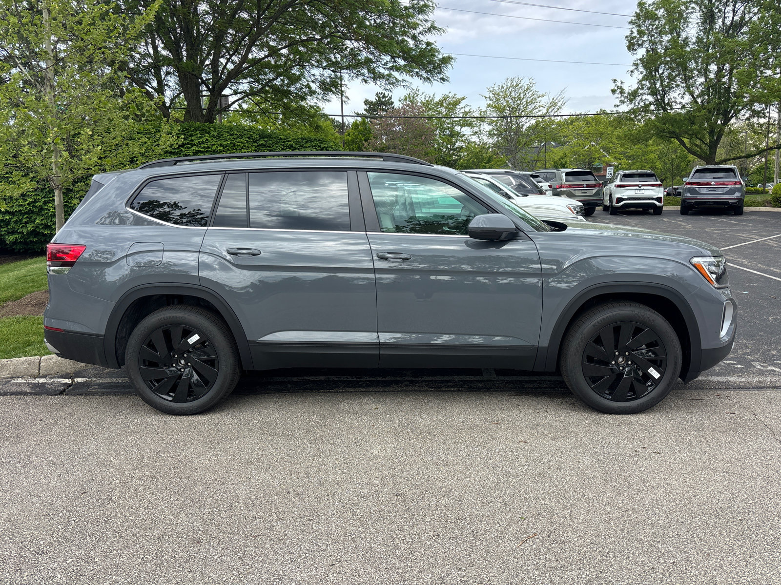 New 2026 Volkswagen Atlas SE AWD/4WD image 4
