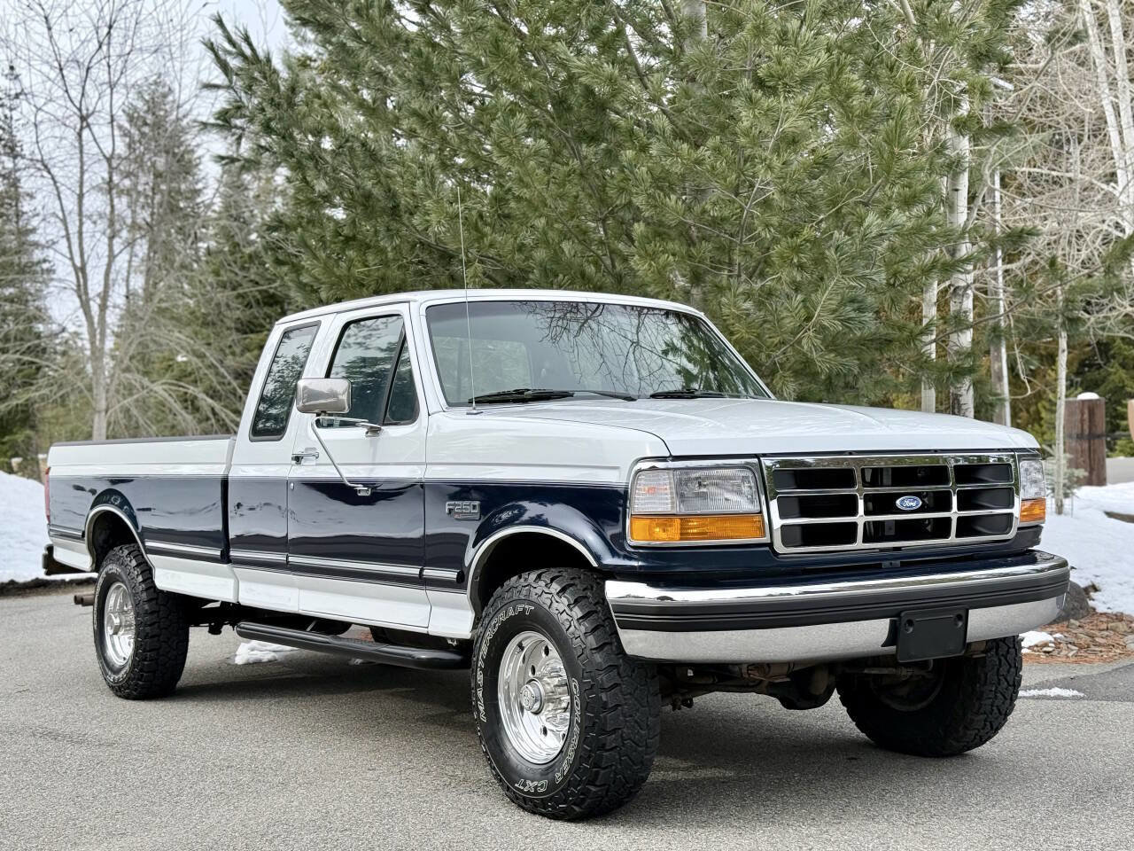 Used 1993 Ford F250 XLT image 3