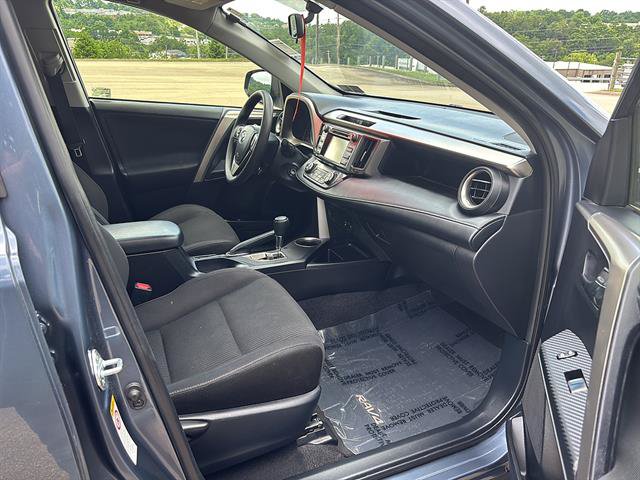 Used 2014 Toyota RAV4 XLE AWD/4WD image 20