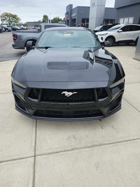 New 2026 Ford Mustang GT RWD image 3