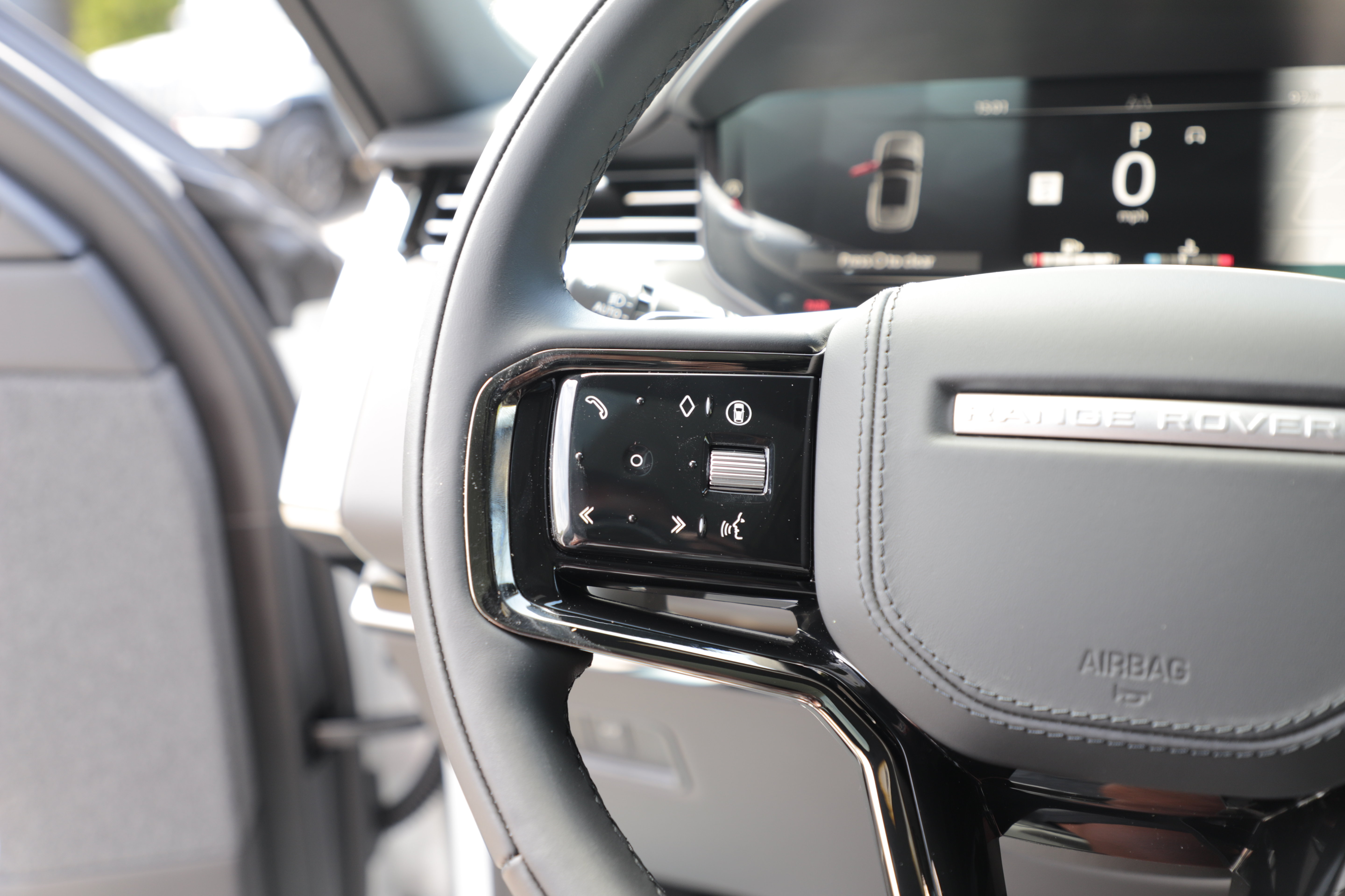 New 2026 Land Rover Range Rover Sport Dynamic SE AWD/4WD image 25
