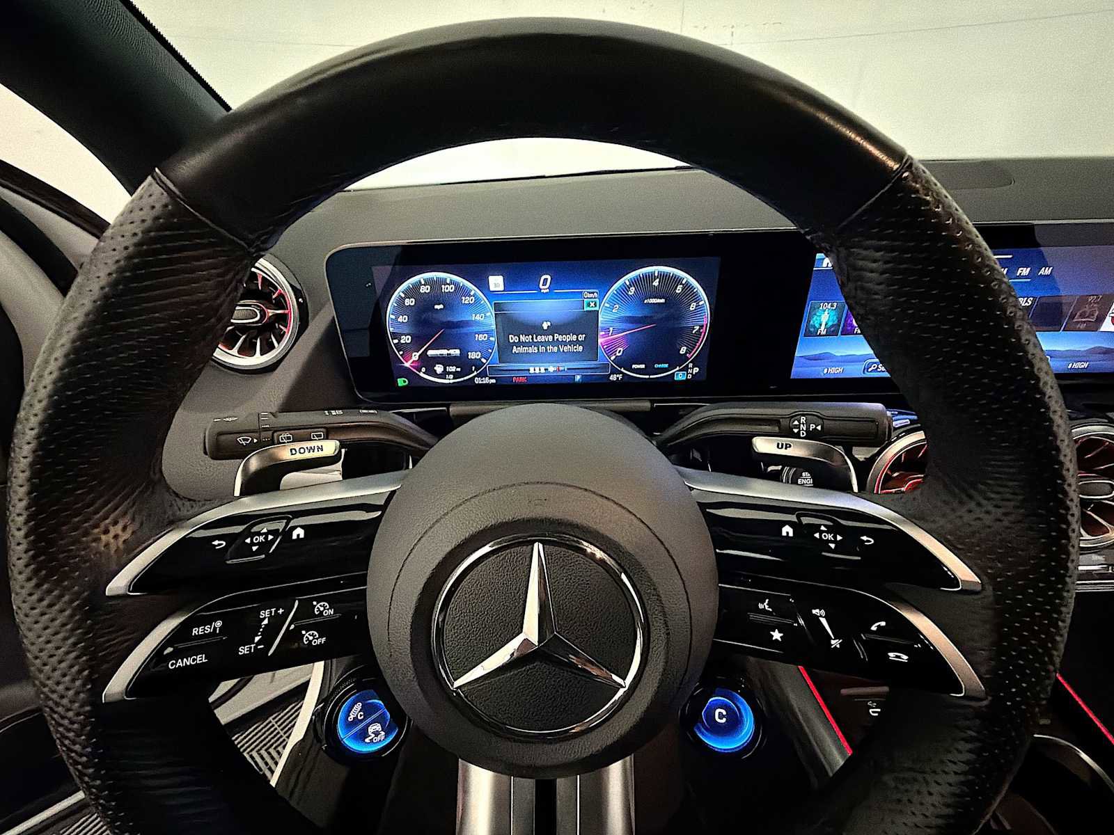 Used 2025 Mercedes-Benz GLA 35 AMG 4MATIC image 13