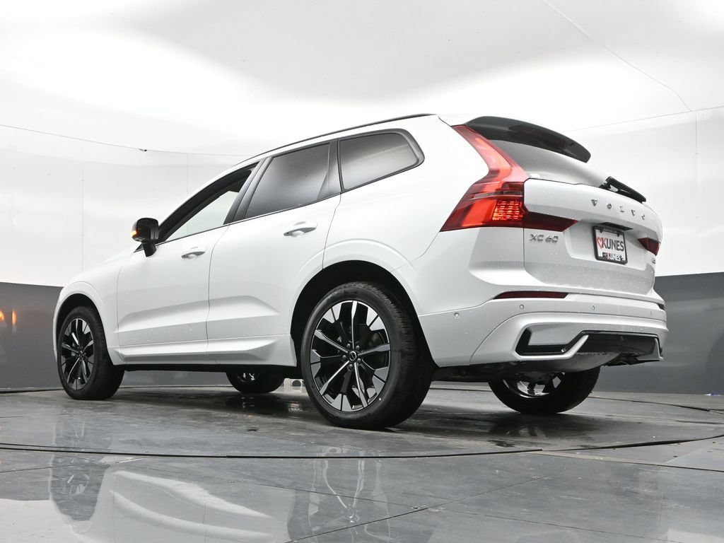 New 2026 Volvo XC60 B5 Plus w/ Climate Package AWD/4WD image 41