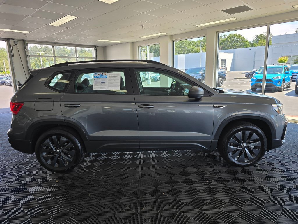 Used 2022 Volkswagen Taos S AWD/4WD image 2