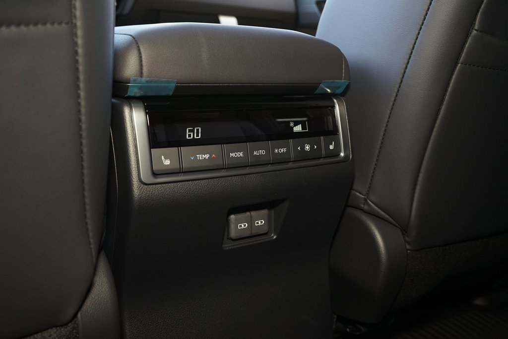 Used 2025 Lexus GX 550 image 20