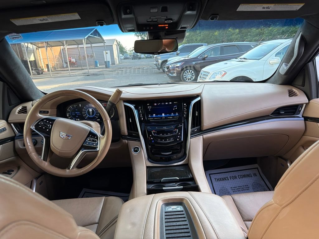 Used 2019 Cadillac Escalade Platinum AWD/4WD image 25