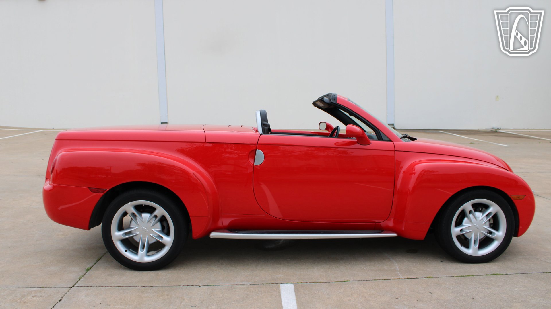 Used 2004 Chevrolet SSR w/ Preferred Equipment Group RWD image 37