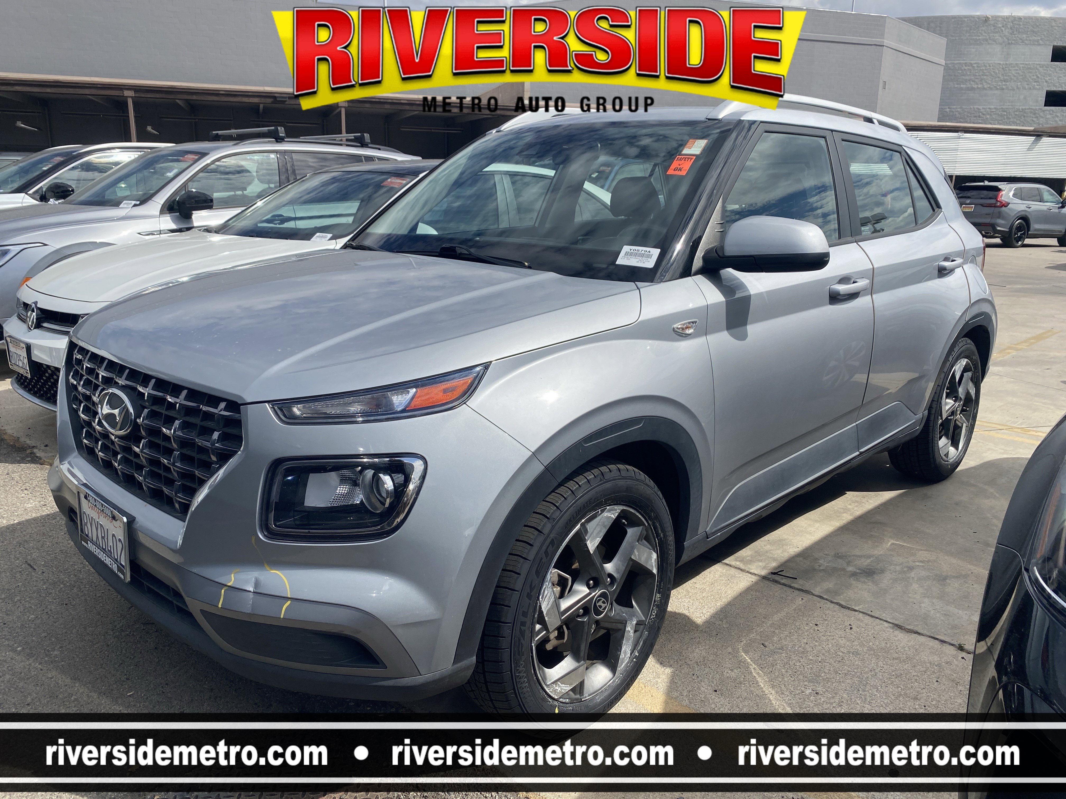 Certified 2022 Hyundai Venue SEL w/ Cargo Package image 1