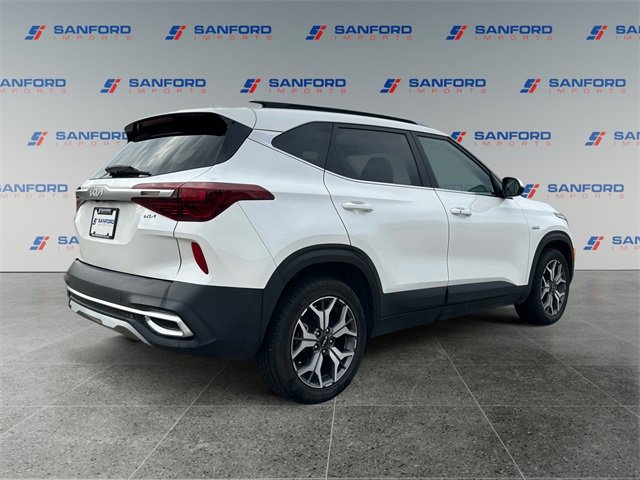 Used 2022 Kia Seltos EX image 5