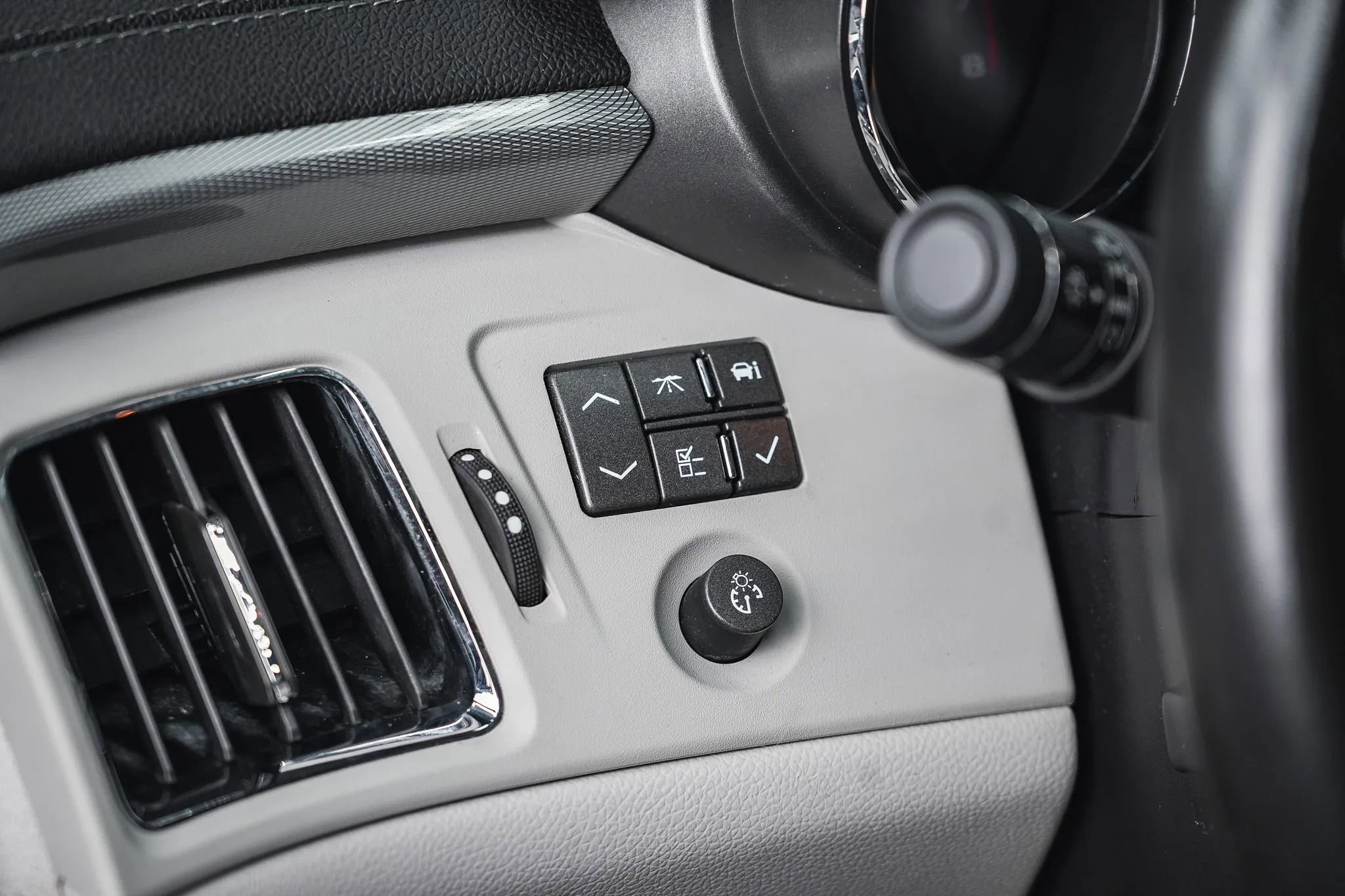 Used 2014 Cadillac CTS V image 37