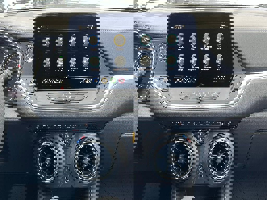 New 2025 Chevrolet Blazer LT w/ Midnight/Sport Edition image 14