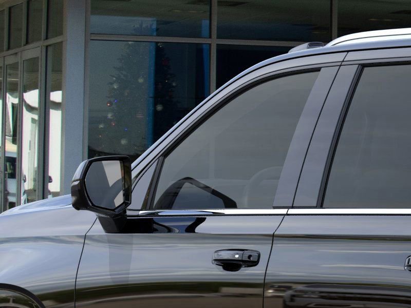 New 2026 Chevrolet Suburban LT image 12