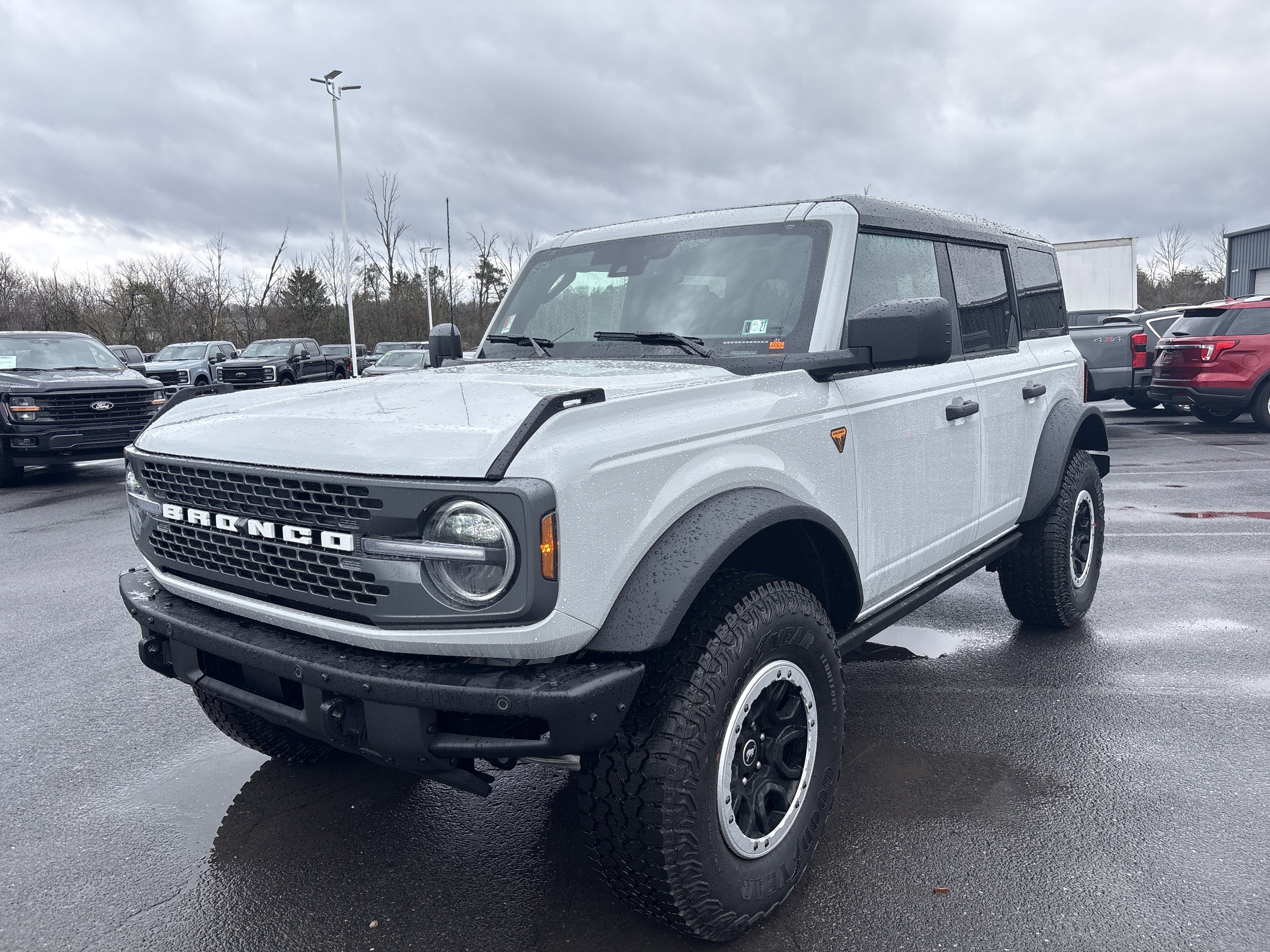 New 2026 Ford Bronco Badlands image 10