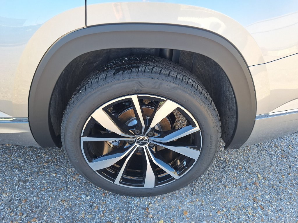 New 2026 Volkswagen Atlas SEL Premium R-Line AWD/4WD image 25