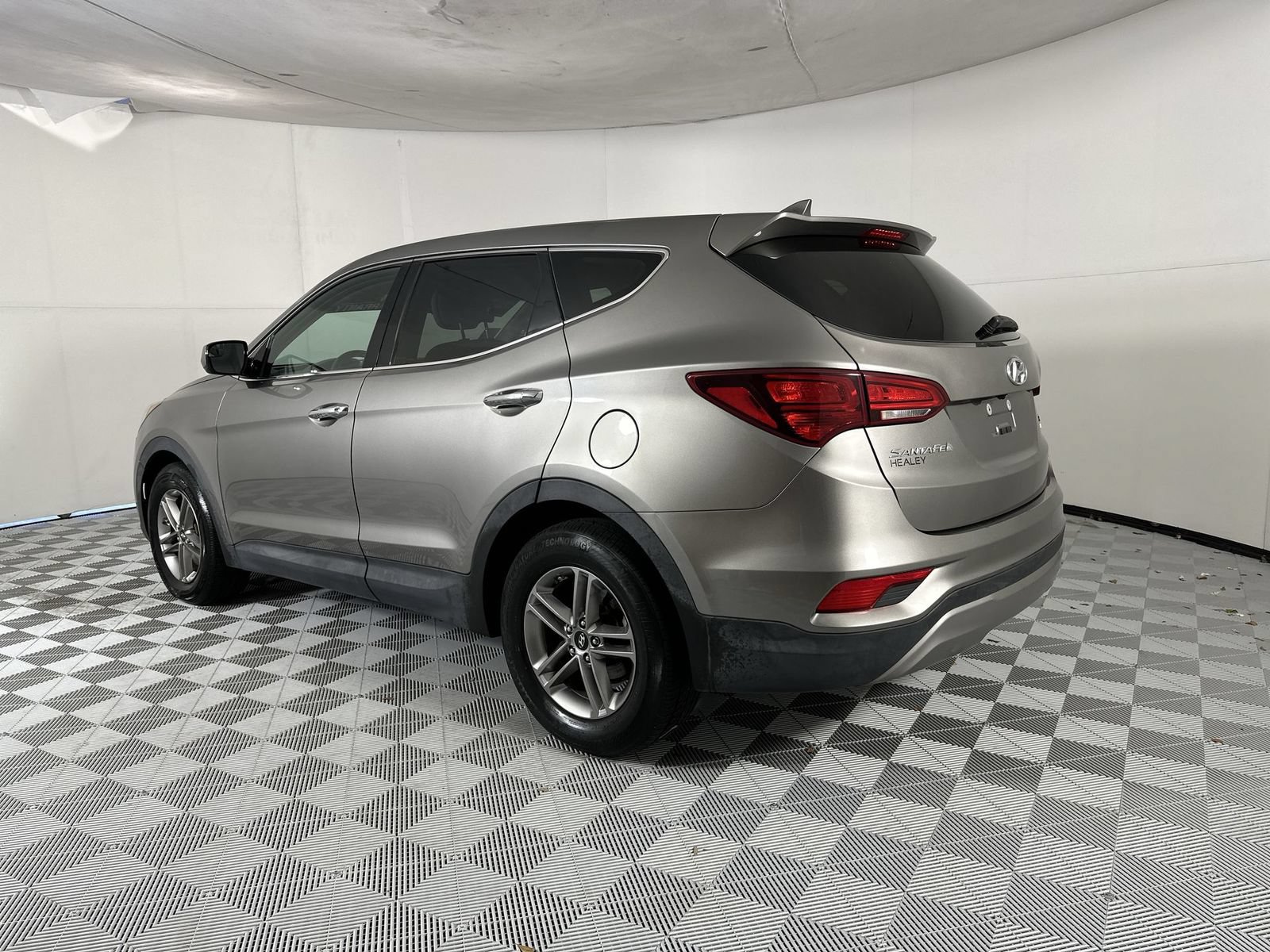 Used 2017 Hyundai Santa Fe Sport AWD/4WD image 6
