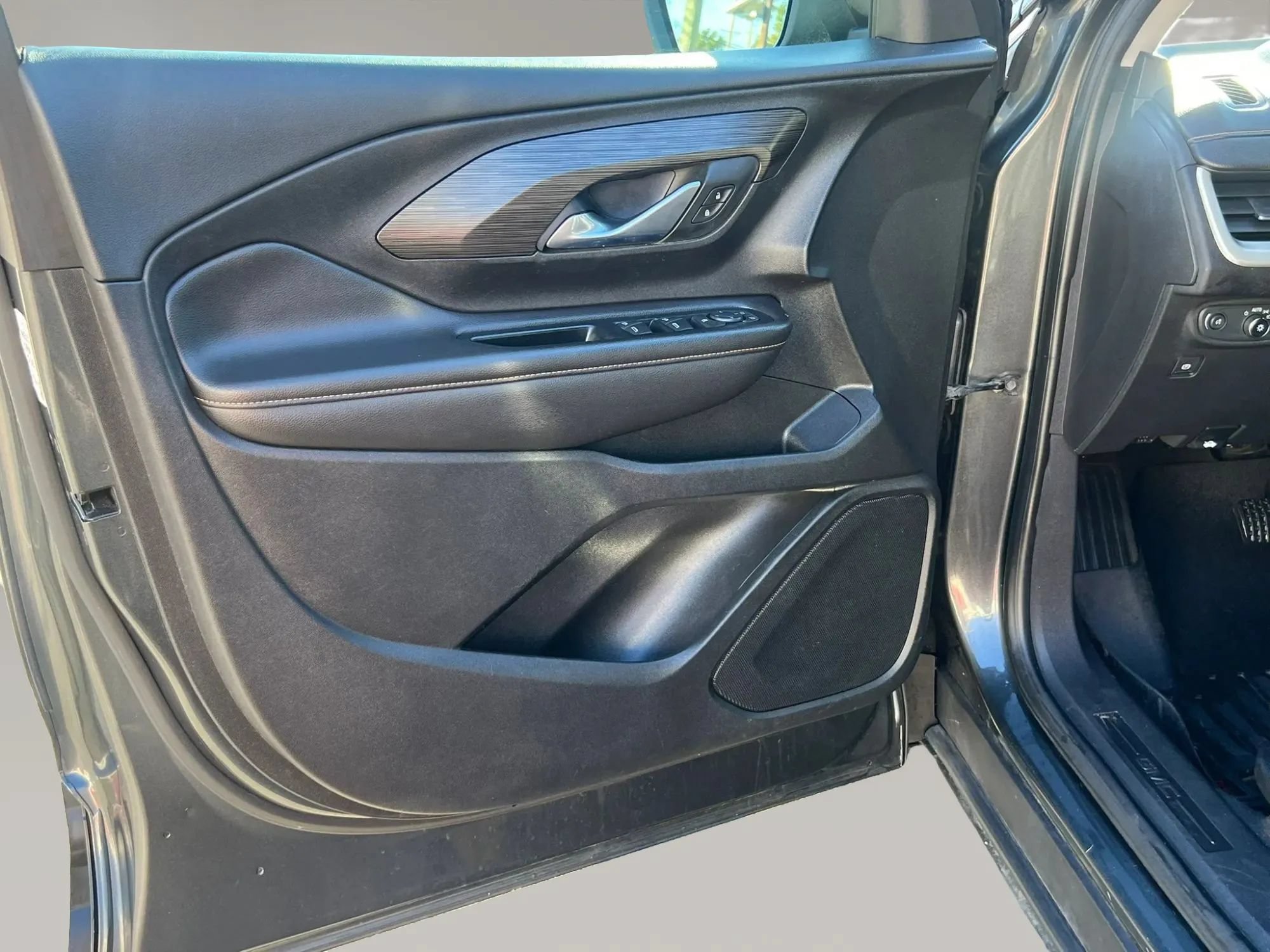 Used 2020 GMC Terrain SLT AWD/4WD image 10