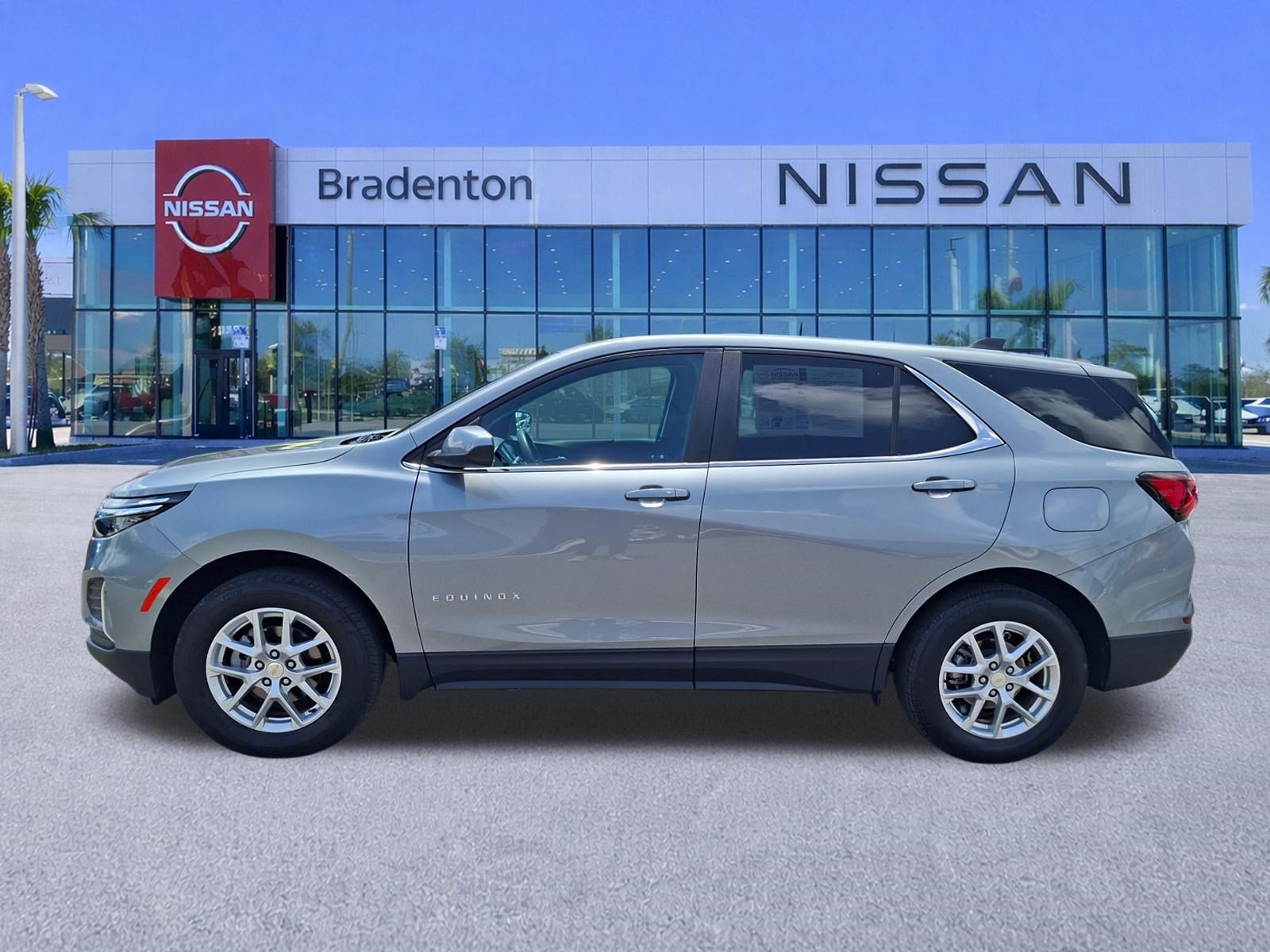 Used 2023 Chevrolet Equinox LT AWD/4WD image 8