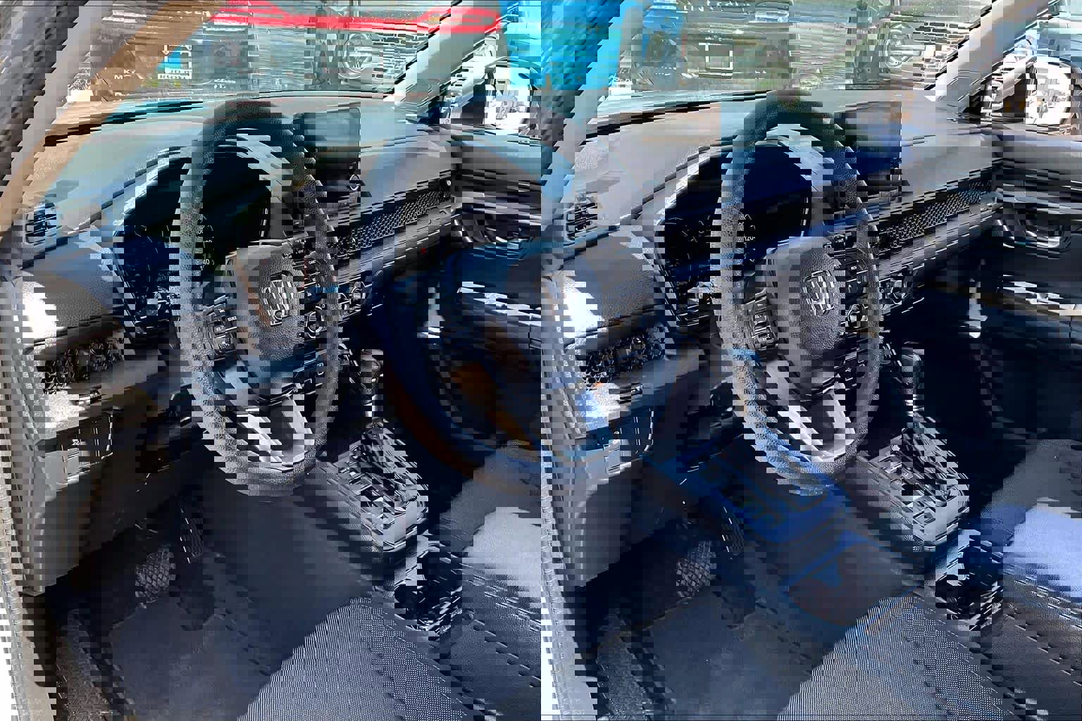 Used 2023 Honda CR-V EX image 17