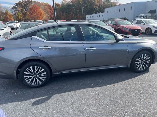 Used 2023 Nissan Altima 2.5 SV image 6