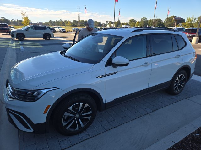 Used 2024 Volkswagen Tiguan S FWD image 5