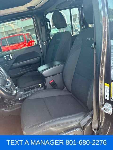 Used 2018 Jeep Wrangler Unlimited Sahara w/ Cold Weather Group AWD/4WD image 10
