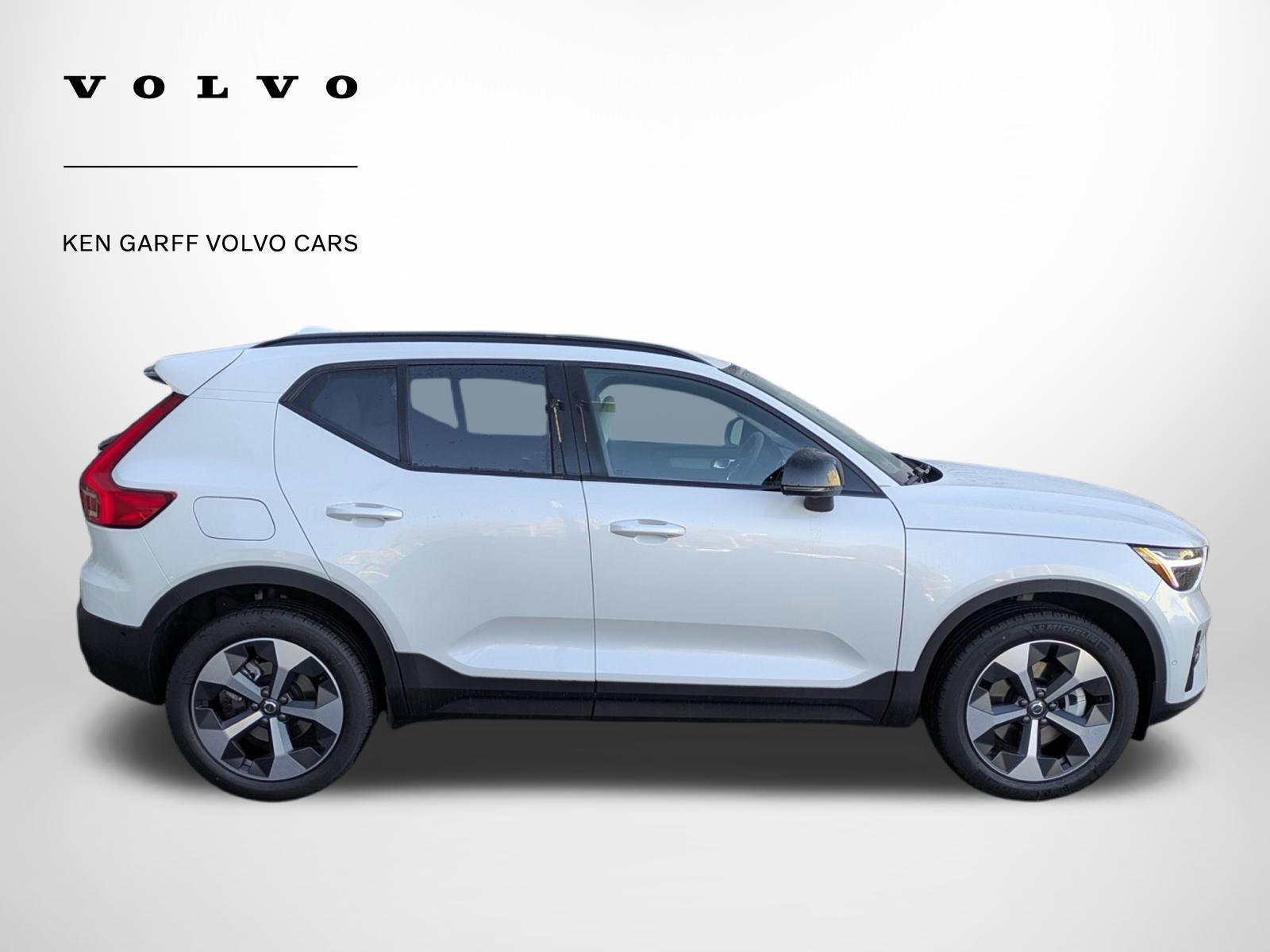 New 2026 Volvo XC40 B5 Plus w/ Climate Package image 2