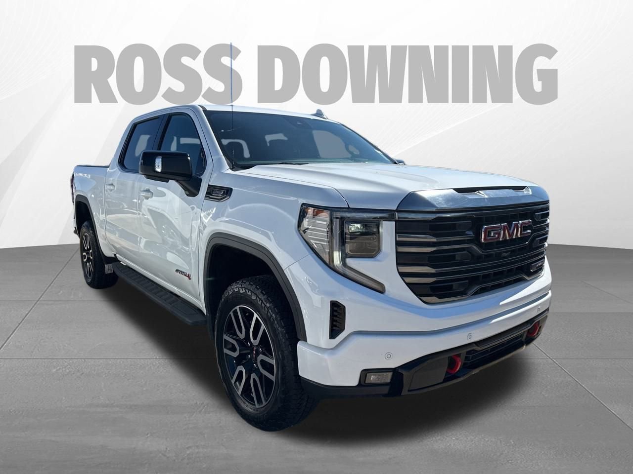 Used 2024 GMC Sierra 1500 AT4 w/ Technology Package image 3