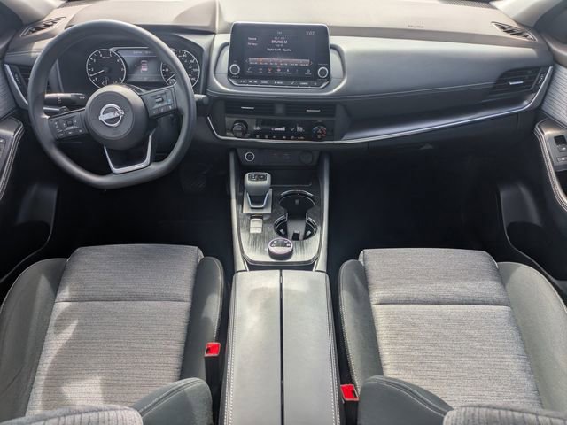 Used 2023 Nissan Rogue SV image 15