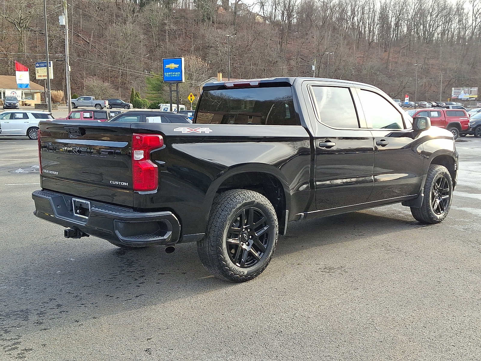 Used 2023 Chevrolet Silverado 1500 Custom image 6