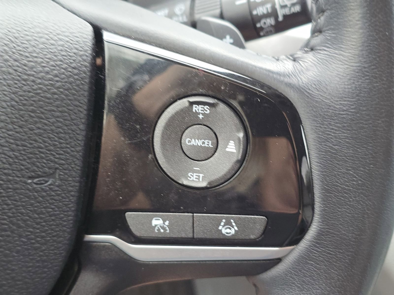 Used 2023 Honda Odyssey Touring image 23