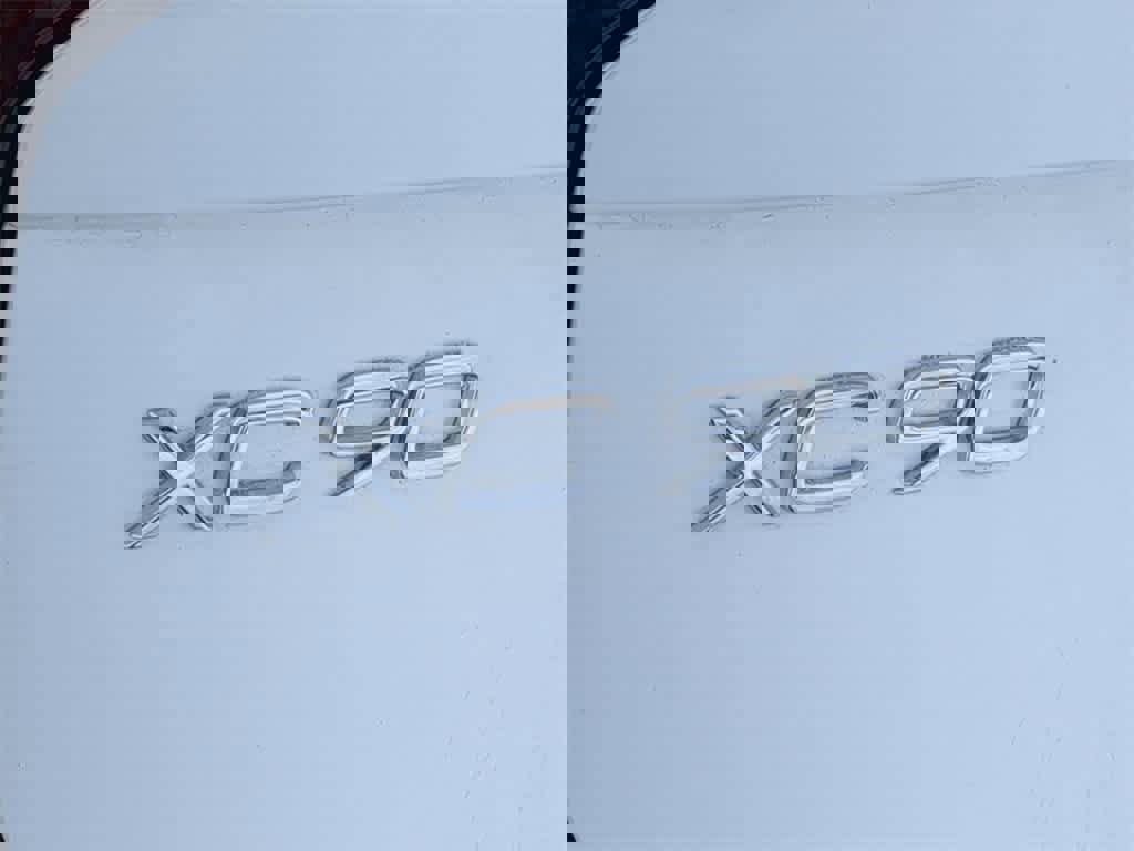 Certified 2026 Volvo XC90 B6 Plus w/ Protection Package Premier image 12