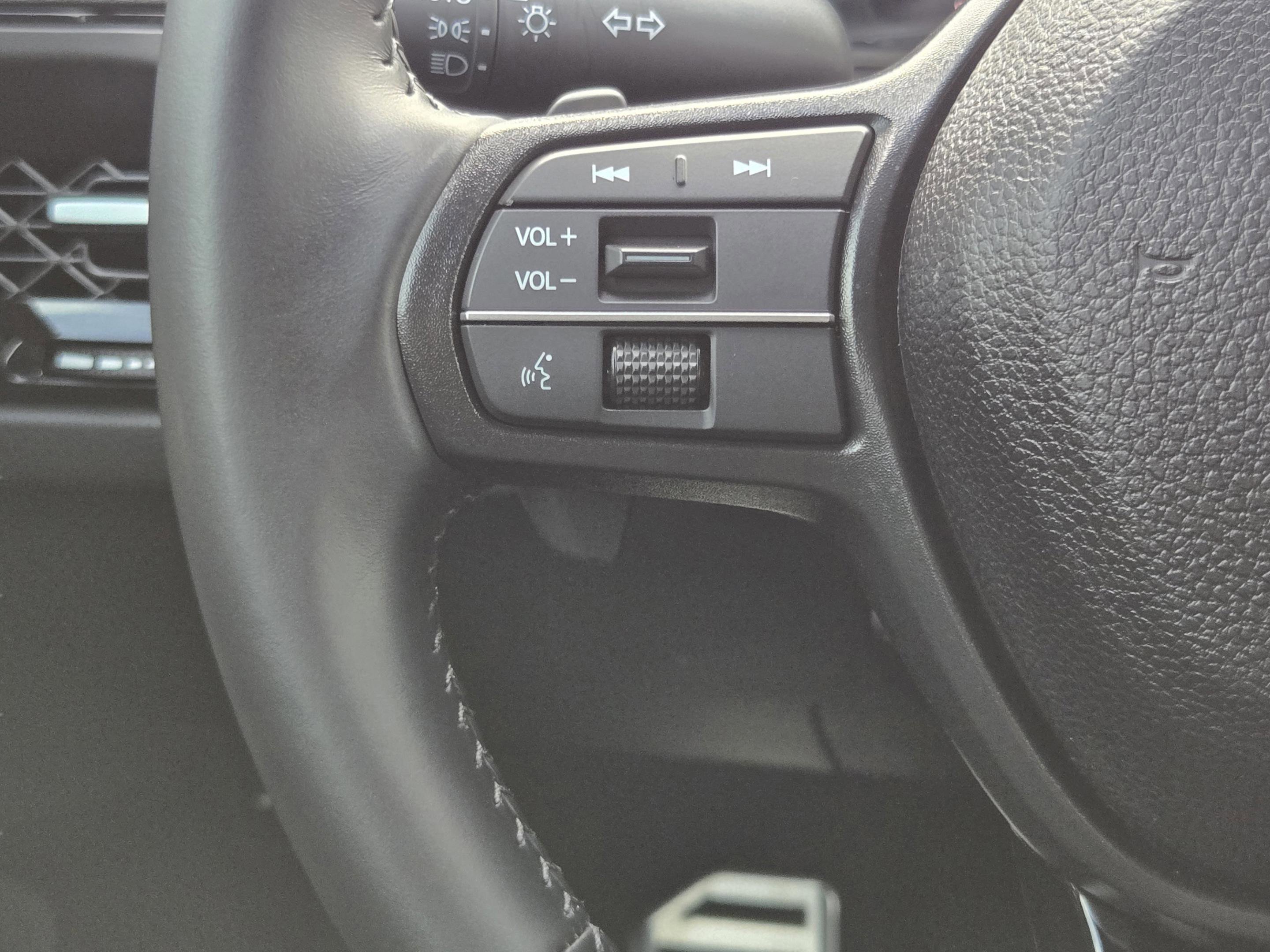 Used 2025 Honda Accord Sport image 23