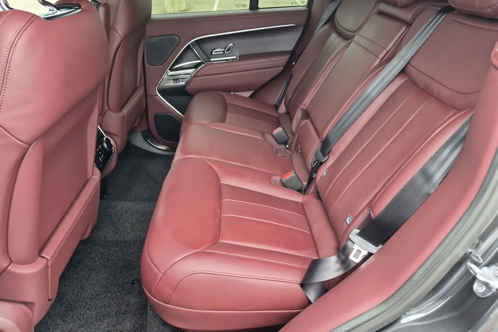 New 2026 Land Rover Range Rover SE AWD/4WD image 19