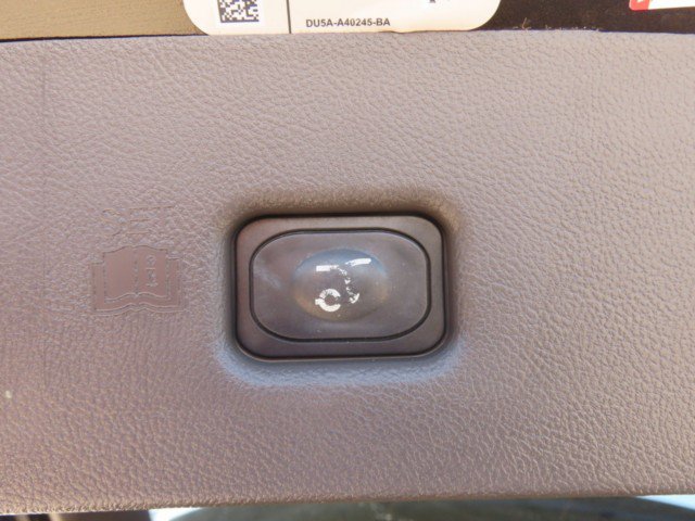 Used 2019 Lincoln Nautilus Select FWD image 13