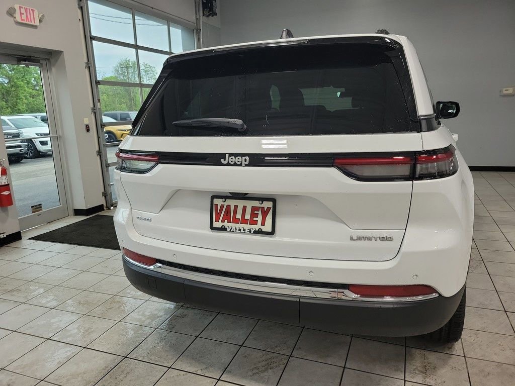 New 2025 Jeep Grand Cherokee Limited image 36