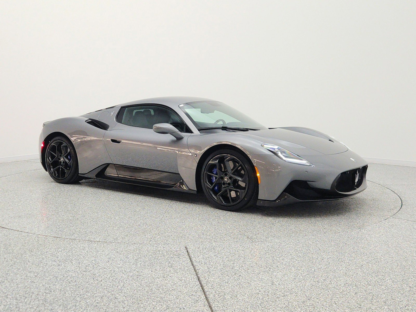 Used 2022 Maserati MC20 Coupe RWD image 3